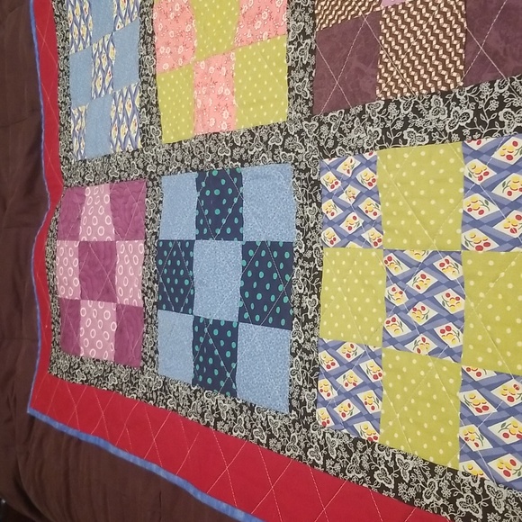 Handmade Quilt 36" x 46" - Picture 2 of 6
